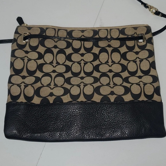 COACH Madison Signature Print Slim File Bag Crossbody Shoulder Bag Black\Tan - Picture 5 of 16